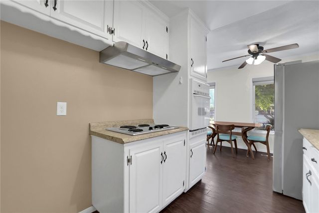 640 Elm Avenue 12, Long Beach, CA 90802