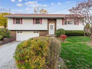 502 Hemlock, Mt Pleasant Boro, PA 15666