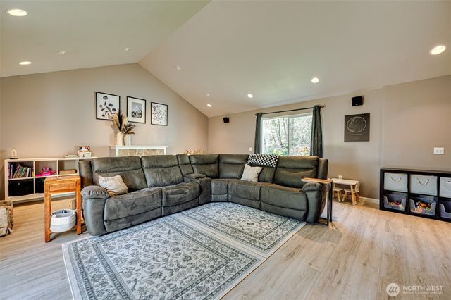 590 Gun Club Road, Woodland, WA 98674