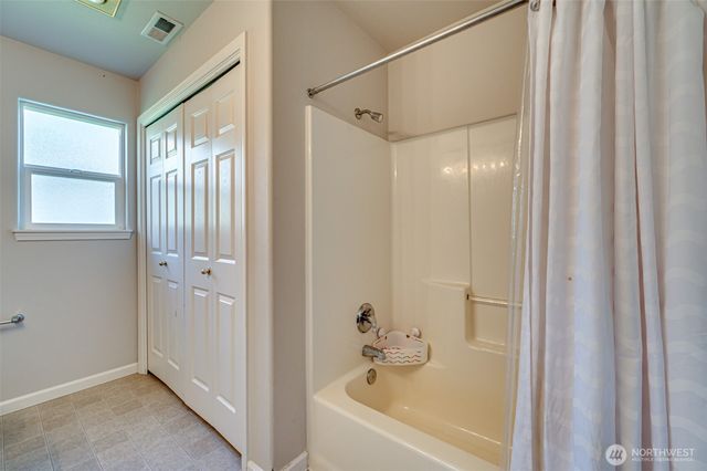 590 Gun Club Road, Woodland, WA 98674