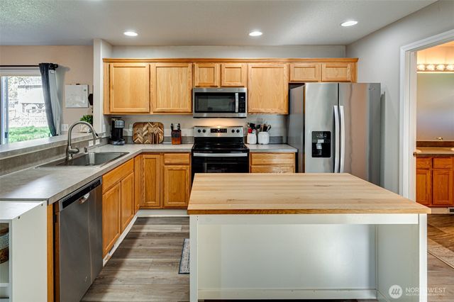 590 Gun Club Road, Woodland, WA 98674