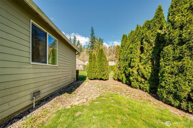 590 Gun Club Road, Woodland, WA 98674