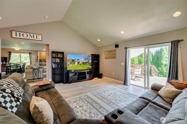 590 Gun Club Road, Woodland, WA 98674