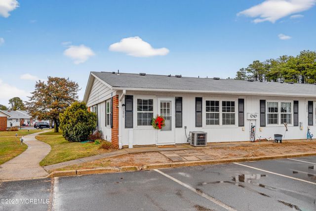 1207D Shetland Drive, Lakewood, NJ 08701