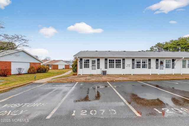 1207D Shetland Drive, Lakewood, NJ 08701