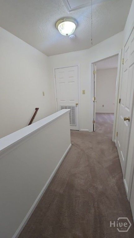 Image 11 of property listing at 9806 Whitefield Avenue B, Savannah, GA 31406