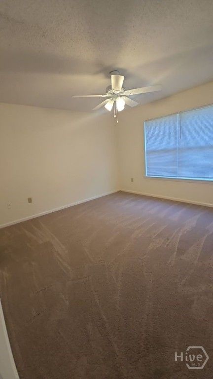 Image 12 of property listing at 9806 Whitefield Avenue B, Savannah, GA 31406