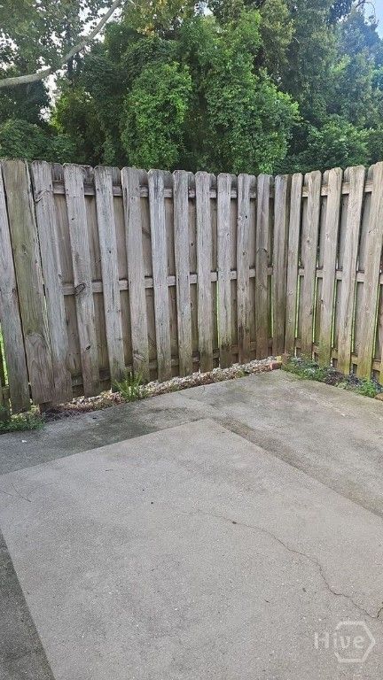 Image 15 of property listing at 9806 Whitefield Avenue B, Savannah, GA 31406