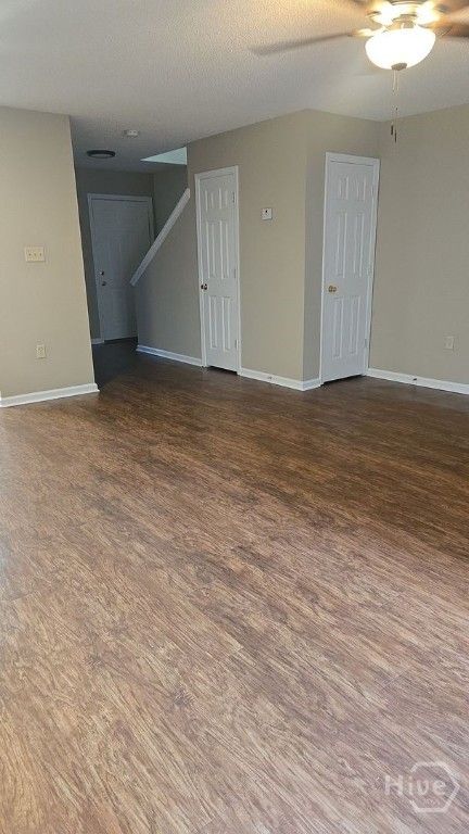Image 4 of property listing at 9806 Whitefield Avenue B, Savannah, GA 31406