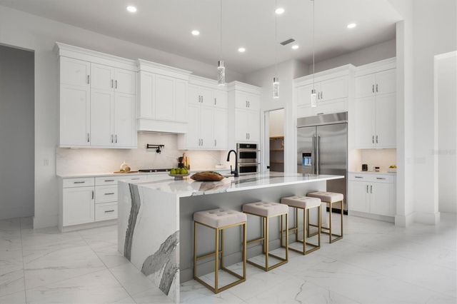 624 BLUE SHELL LOOP, Sarasota, FL 34240