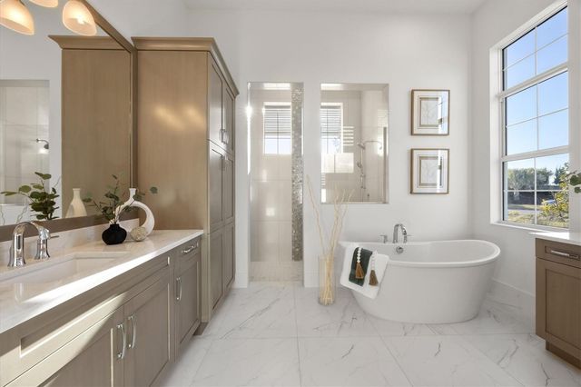 624 BLUE SHELL LOOP, Sarasota, FL 34240