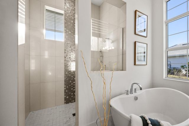 624 BLUE SHELL LOOP, Sarasota, FL 34240