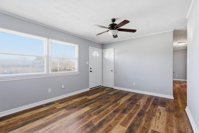 3668 Crosby Drive, Lexington, KY 40517