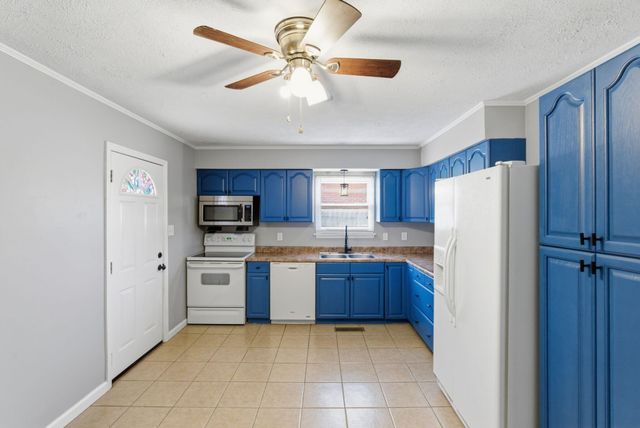 3668 Crosby Drive, Lexington, KY 40517