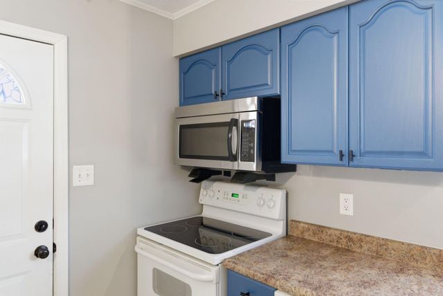 3668 Crosby Drive, Lexington, KY 40517