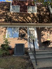 37030 W Aragona Drive, Clinton Twp, MI 48036