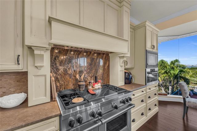 12413 BAYPOINTE TERRACE, Cortez, FL 34215