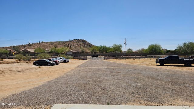 30940 N VARNUM Road, San Tan Valley, AZ 85143