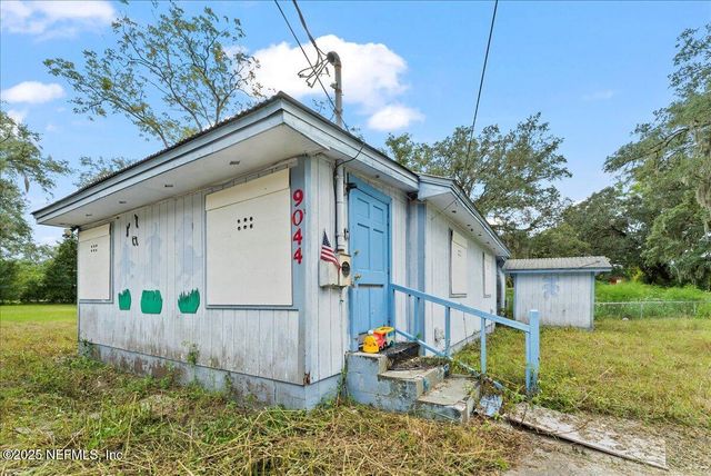 9044 CRYSTAL SPRINGS Road, Jacksonville, FL 32221