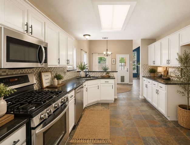 321 Spencer Landing W, La Porte, TX 77571