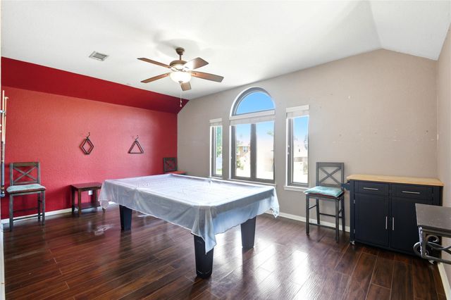 321 Spencer Landing W, La Porte, TX 77571