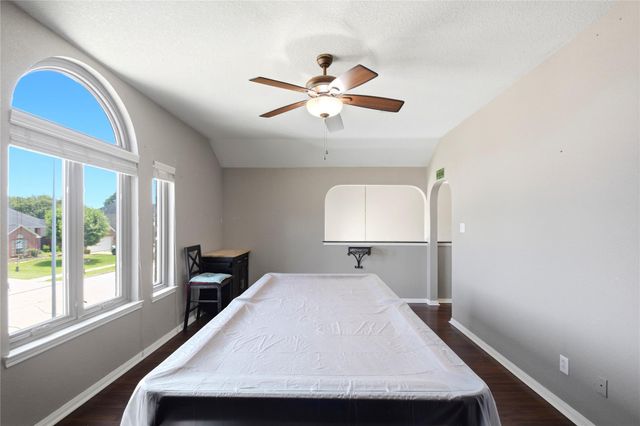 321 Spencer Landing W, La Porte, TX 77571