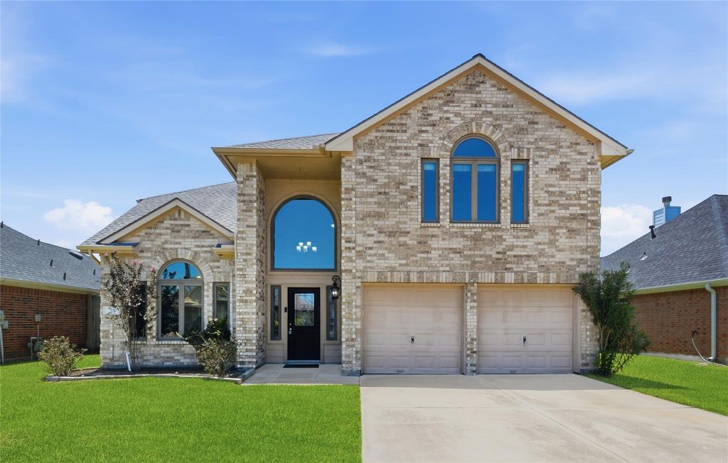 321 Spencer Landing W, La Porte, TX 77571