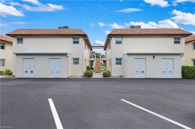 1155 Sandpiper ST D8, Naples, FL 34102