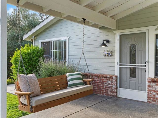 946 Osborne Street, Vista, CA 92084