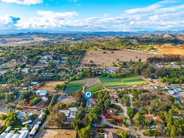 946 Osborne Street, Vista, CA 92084