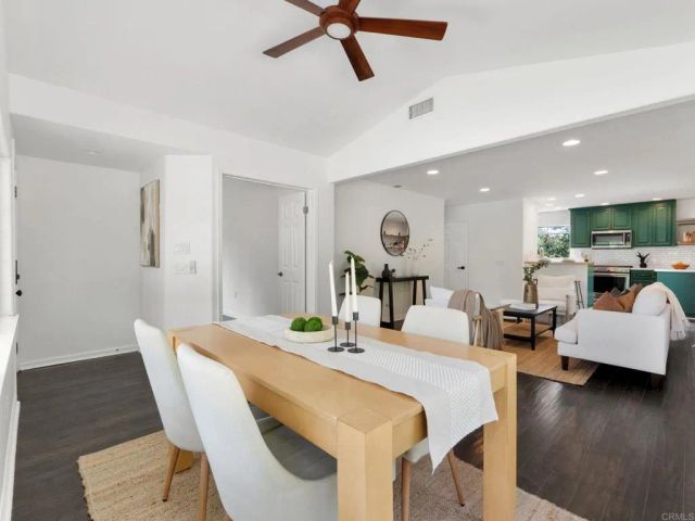 946 Osborne Street, Vista, CA 92084