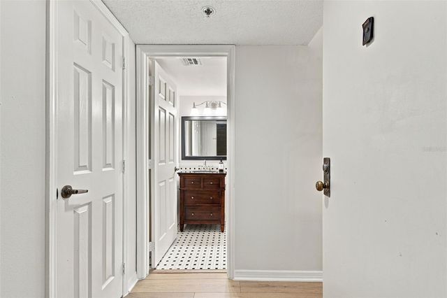 690 ISLAND WAY 511, Clearwater Beach, FL 33767