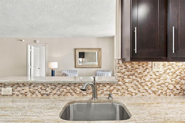 690 ISLAND WAY 511, Clearwater Beach, FL 33767