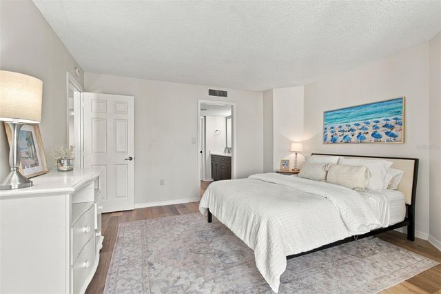 690 ISLAND WAY 511, Clearwater Beach, FL 33767