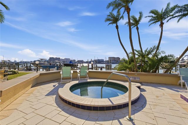 690 ISLAND WAY 511, Clearwater Beach, FL 33767