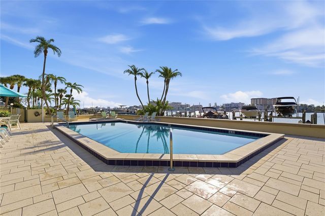 690 ISLAND WAY 511, Clearwater Beach, FL 33767