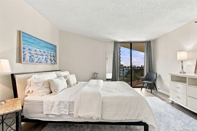 690 ISLAND WAY 511, Clearwater Beach, FL 33767