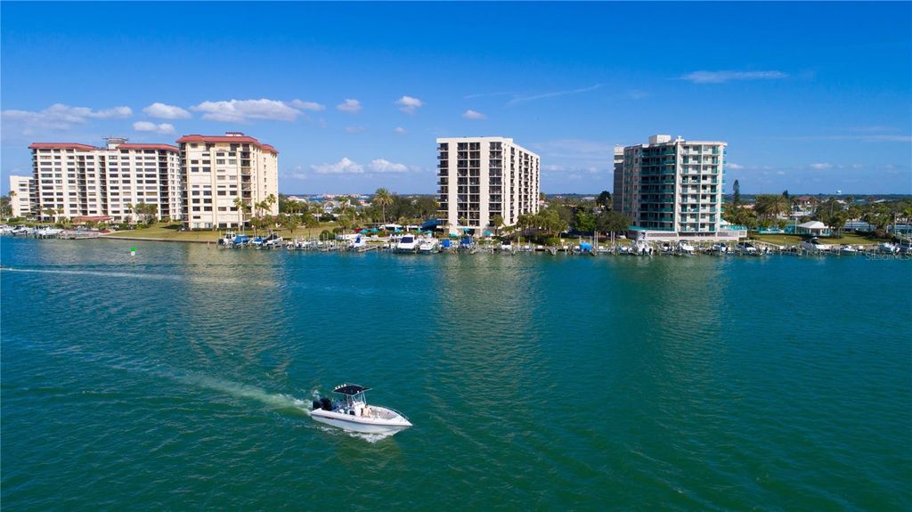 690 ISLAND WAY 511, Clearwater Beach, FL 33767