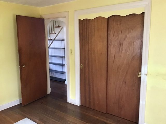 14 Locust St, Woburn, MA 01801
