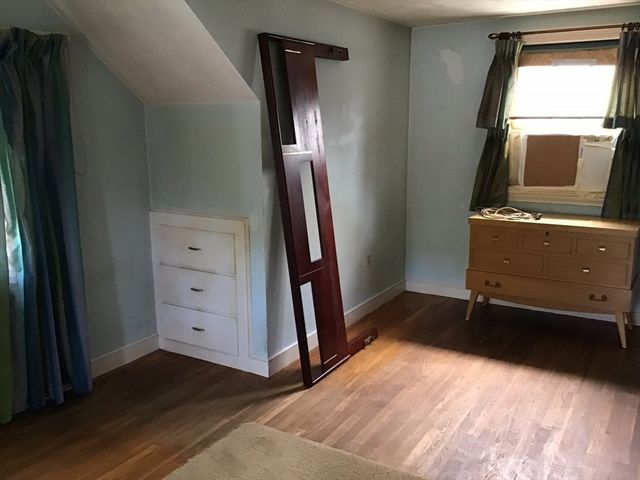 14 Locust St, Woburn, MA 01801