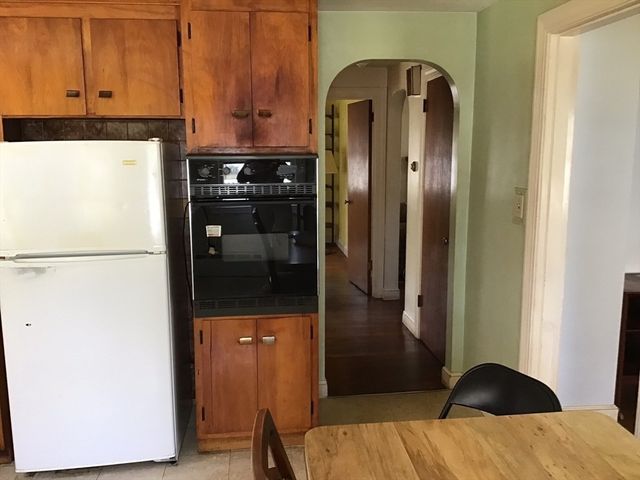 14 Locust St, Woburn, MA 01801