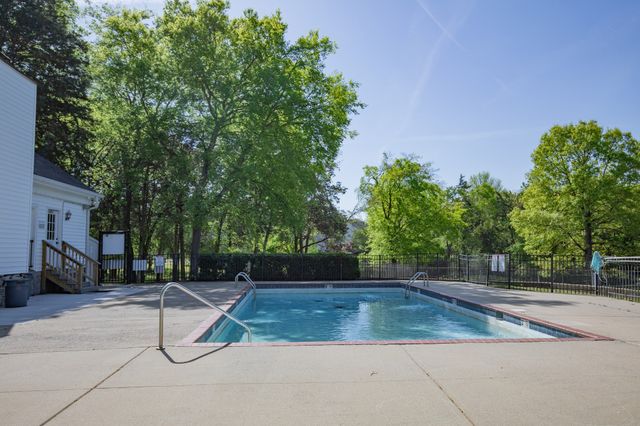 189 E Harbor, Hendersonville, TN 37075