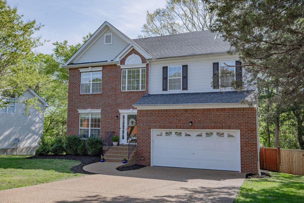 189 E Harbor, Hendersonville, TN 37075