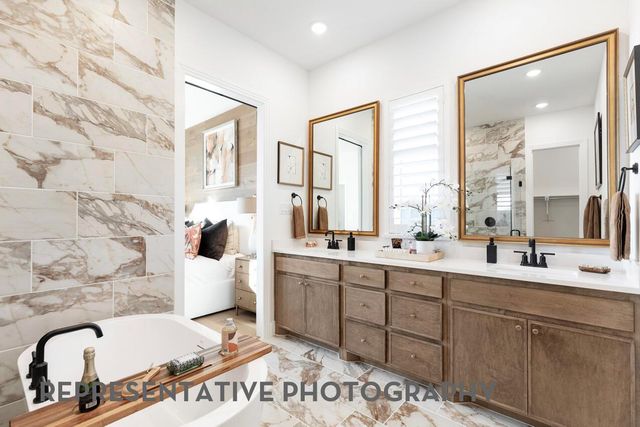 125 Medway Point DR, Hutto, TX 78634
