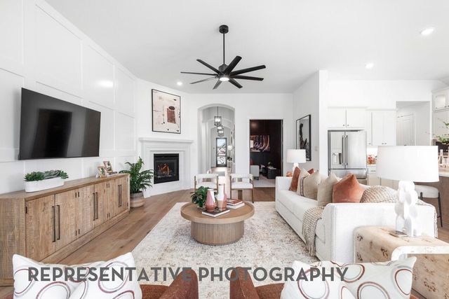 125 Medway Point DR, Hutto, TX 78634