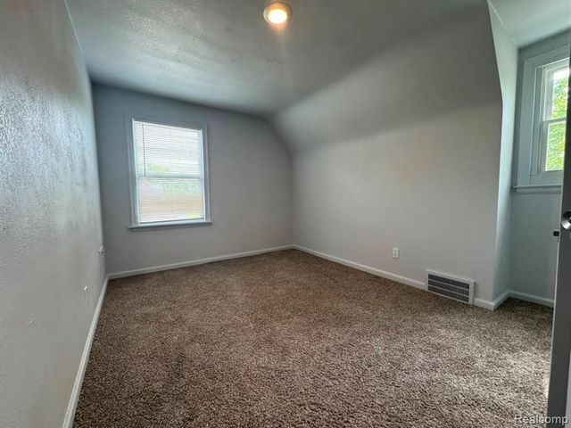 12655 Kelly Road, Detroit, MI 48224