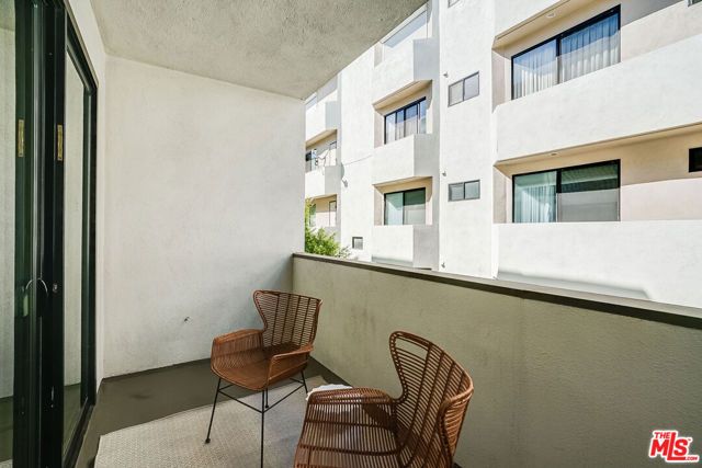 430 N Maple Drive 203, Beverly Hills, CA 90210