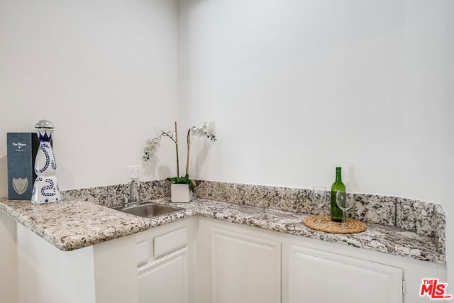 430 N Maple Drive 203, Beverly Hills, CA 90210