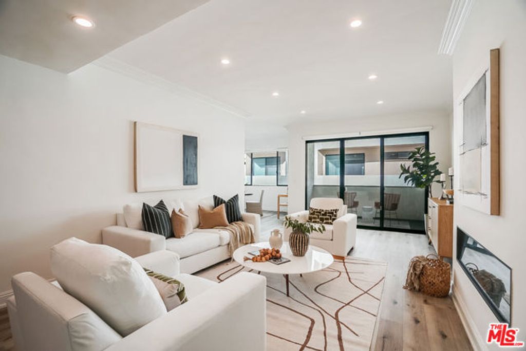 430 N Maple Drive 203, Beverly Hills, CA 90210