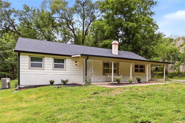 6155 Ann Avenue, Kansas City, KS 66102